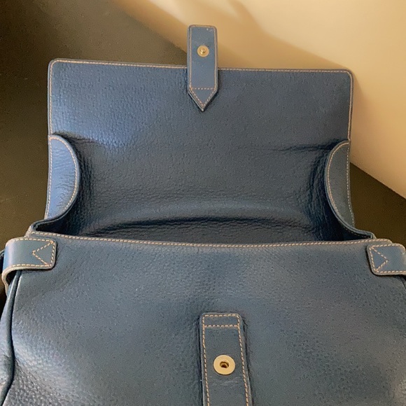 Genuine Gucci Handbag - Picture 3 of 10